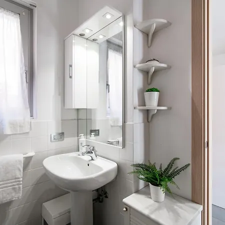 Is Apartment Como