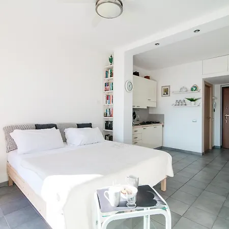 Is Apartment *